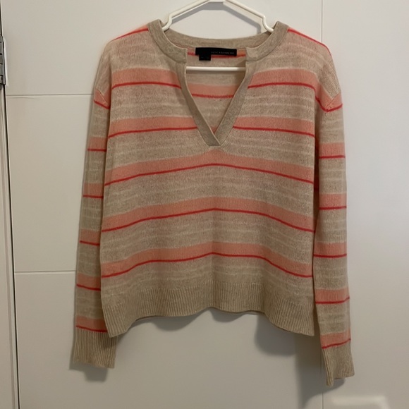 360 Cashmere Sweater - Picture 1 of 8